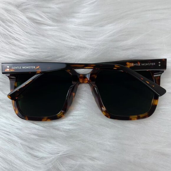 New Gentle Monster Black Sunglasses Dreamer 17 T1 main image 6